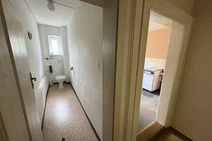 Sofort beziehbares, einseitig angebautes Wohnhaus mit Garage in angenehmer Wohnlage – Die vollständige Adresse der Immobilie erhältst du vom Anbieter., 74579 Fichtenau – Vorschaubild 12
