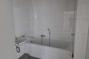 TOP sanierte 3 Zimmer Wohnung mit Balkon, Wohnberechtigungsschein erforderlich – Kurt Schumacherstraße 374, 45894 Buer, Gelsenkirchen – Vorschaubild 2