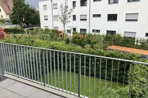 Schöne 2-Zimmer-Wohnung mit SW-Balkon und Einbauküche + TG-Stellpatz in Nürnberg-Thon