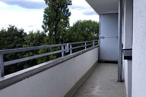 Einziehen und Wohlfühlen - großzügige und renovierte 2-Zimmer-Wohnung mit Laminat und Balkon... – Breitenbachstr. 104, 47809 Oppum, Krefeld – Vorschaubild 8