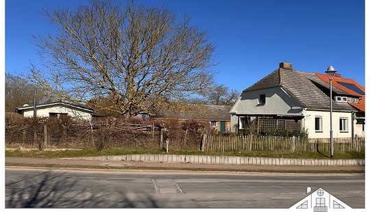 Bild von Ostseenah - Doppelhaushälfte mit separatem Bungalow auf großem Grundstück zu verkaufen