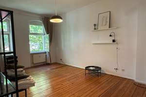 bezugsfreie Altbauwohnung mit Dielen und Altbaucharme und Duschbad und EBK nahe Boxhagener Platz – Die vollständige Adresse der Immobilie erhältst du vom Anbieter., 10245 Friedrichshain, Berlin – Vorschaubild 15