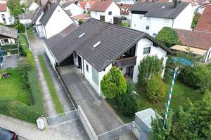 Großzügiges Einfamilienhaus mit Dachgeschoss Einliegerwohnung – Die vollständige Adresse der Immobilie erhältst du vom Anbieter., 85055 Mailing, Ingolstadt – Vorschaubild 1