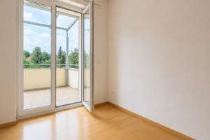 Großzügige Familienwohnung mit Sonnenbalkon und Gartenmitbenutzung – Die vollständige Adresse der Immobilie erhältst du vom Anbieter., 1277 Gruna, Dresden – Vorschaubild 9