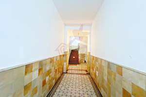 IMMOBILIEN SCHNEIDER - bezugsfreie denkmalgeschützte 2 Zi.- Altbauwohnung mit Balkon in bester Lage – Die vollständige Adresse der Immobilie erhältst du vom Anbieter., 80333 Augustenstraße, München – Vorschaubild 19