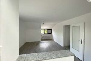 Wohnung 2023 Saniert.  Exklusive 2,5-Zimmer-DG – Hohentwielstraße 122A, 70199 Südheim, Stuttgart – Vorschaubild 14