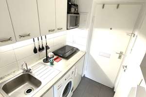 Voll möbliertes Studio in Schwabing – Top-Lage in unmittelbarer Nähe zur U-Bahn – Hohenzollernstraße 109, 80796 Neuschwabing, München – Vorschaubild 5