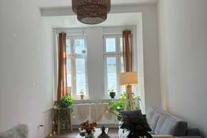 Altbau Renoviert 3-Zimmer Wohnung in Berlin-Neukölln – Lahnstr 82, 12055 Neukölln (Ortsteil), Berlin – Vorschaubild 1