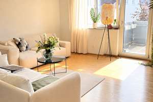 Stilvolle möblierte Wohnung in ruhiger Halbhöhenlage auf der Karlshöhe/Nähe Marienplatz (S-Süd/West)