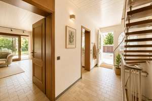 Familienresidenz mit zwei Wohnhäusern auf ca. 2.160 m² Grundstück in Düsseldorf-Lohausen – Die vollständige Adresse der Immobilie erhältst du vom Anbieter., 40474 Lohausen, Düsseldorf – Vorschaubild 7