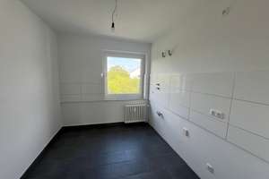 Helle 3 Zi.-Whng.- Sonnenbalkon - Wannenbad - Duisburg Bergheim – Graf-Bernadotte-Straße 13, 47228 Bergheim, Duisburg – Vorschaubild 2