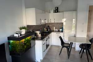 2-Zimmer-Wohnung in Berlin Friedrichshain an der Spree  – Dora-Benjamin-Park 22, 10245 Friedrichshain, Berlin – Vorschaubild 2