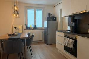 Gepflegte 2,5-Zimmer-Wohnung in Stgt-West inkl. EBK und STP!
