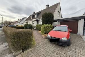Mit Wohnrecht:
Gepflegte Doppelhaushälfte mit Garage in gefragter Lage von Iserlohn zu verkaufen – Die vollständige Adresse der Immobilie erhältst du vom Anbieter., 58638 Iserlohn-Mitte, Iserlohn – Vorschaubild 2