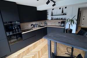 🏡 Nachmieter gesucht: Exklusive 2-Zimmer-Wohnung mit Balkon, EBK & Klimaanlage in Düsseldorf-Stadtm – 40211 Stadtmitte, Düsseldorf – Vorschaubild 3