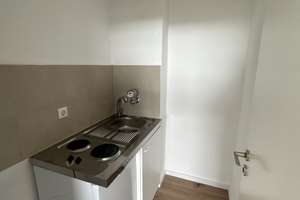 Frisch Saniertes Apartment mit Balkon und EBK – Tersteegenstr. 61, 40474 Golzheim, Düsseldorf – Vorschaubild 4