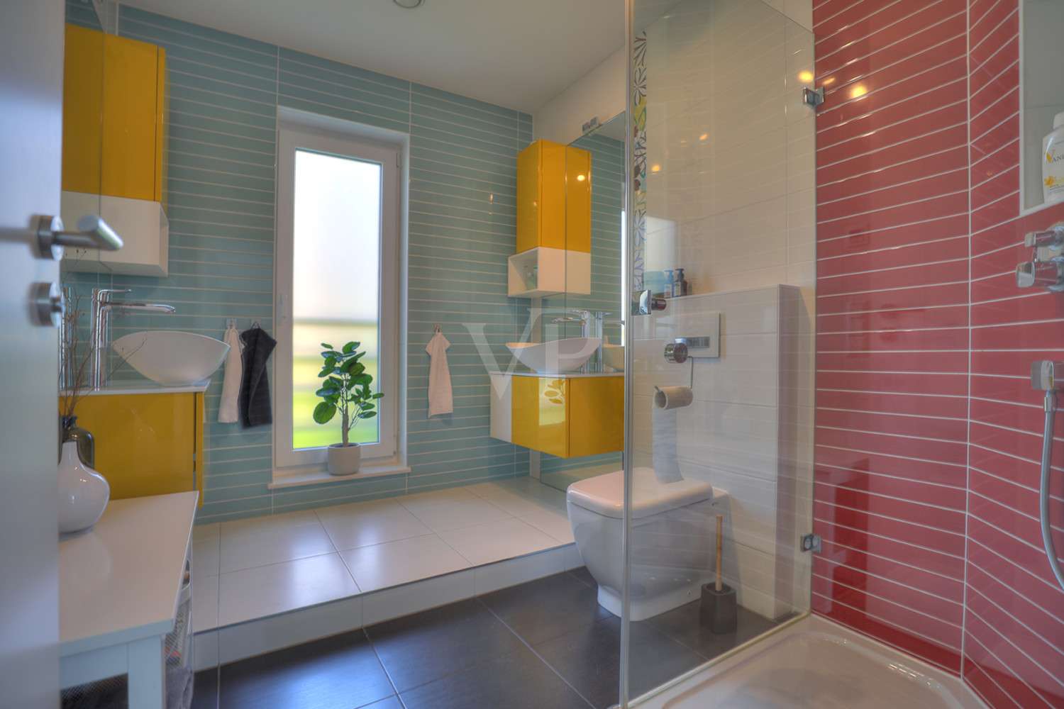 Immobilie in Gemmingen - Zeitlose Architektur in naturnaher Lage – Einfamilienhaus in einer ganz besonderen Art - Bild 1