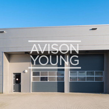 Renovierte ebenerdige Hallenflächen mit Büro!