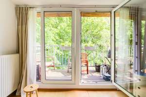 Schöne 2,5 Zimmer Dachgeschosswohnung in Berlin, Charlottenburg