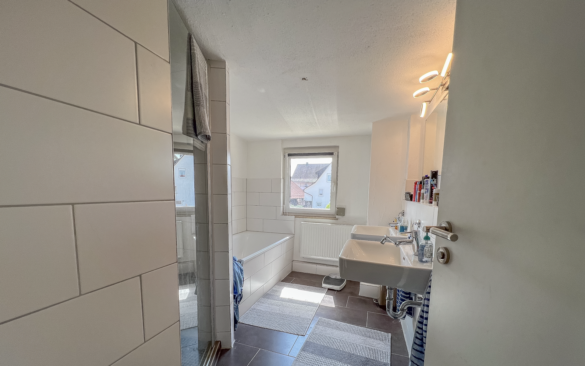 Immobilie in Wangen - Großzügige 3,5-Zi. Wohnung mit Balkon in Wangen - Bild 2