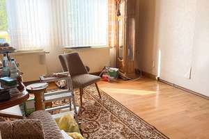 Gepflegtes Mehrfamilienhaus in guter Lage – Die vollständige Adresse der Immobilie erhältst du vom Anbieter., 9350 Lichtenstein/Sachsen – Vorschaubild 4