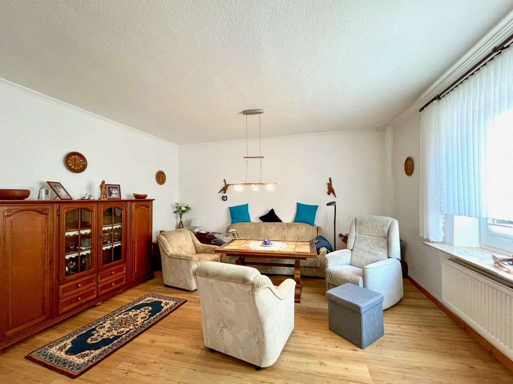 Immobilie in Tönning - Stadtnah wohnen: Einfamilienhaus mit minimalem Pflegeaufwand - Bild 1