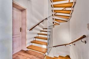 ONLY 10 MINUTES TO CLAY! Approx. 150 m² townhouse with 5-room, 4-bed, garden + garage *Pets allowed* – Die vollständige Adresse der Immobilie erhältst du vom Anbieter., 55246 Mainz-Kostheim, Wiesbaden – Vorschaubild 15