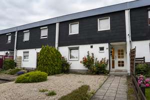 Provisionsfrei! Reihenmittelhaus mit Garten und viel Platz in Salzgitter-Fredenberg zu verkaufen.