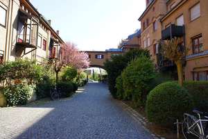 Dachgeschosswohnung mit Ausbaureserve in denkmalgeschützter Wohnanlage in Augsburg – Tunnelstraße 13, 86156 Kriegshaber, Augsburg – Vorschaubild 2