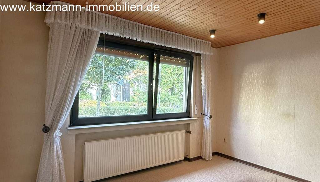 Immobilie in Troisdorf - Mehrfamilienhaus in Top-Lage von Troisdorf zu verkaufen - ideal für Selbstnutzer oder Kapitalanleger - Bild 3