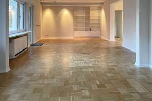 Bezugsfreie 4-Zimmer-Wohnung mit großem Garten und TG-Platz in begehrter Wohnlage - provisionsfrei!