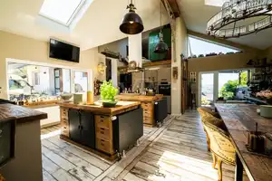 Saniertes Einfamilienhaus mit Panoramablick & Baugrundstück – Mayen-Koblenz (Kreis) – Vorschaubild 3