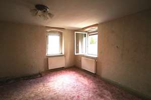 Mehrfamilienhaus in Bernsdorf, auch geeignet zum Ausbau für nur 1 Familie – Die vollständige Adresse der Immobilie erhältst du vom Anbieter., 2994 Bernsdorf – Vorschaubild 4