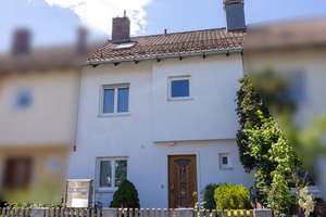 Gepflegtes modernisiertes RMH mit 2 Bädern und Garage / Haus kaufen
