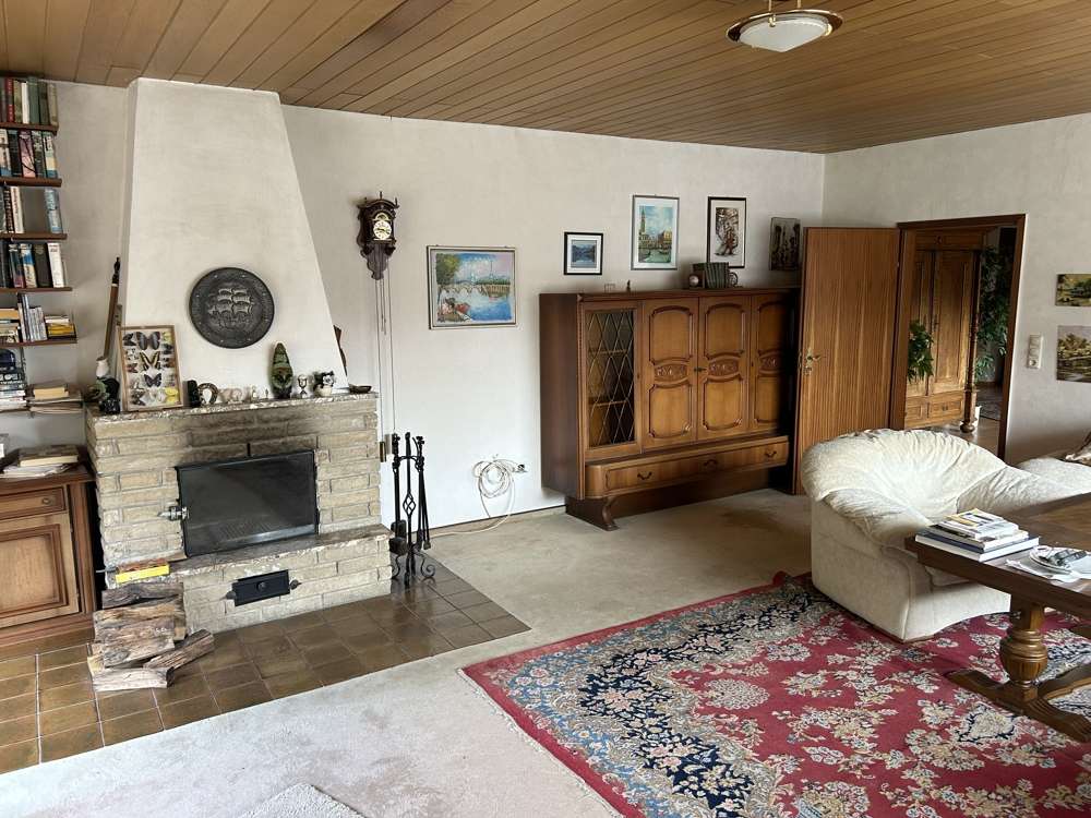 Immobilie in Dahlenburg - Wohnen oder Arbeiten ! Bungalow mit großem Grundstück und großer Lagerhalle mitten in Dahlenburg - Bild 3