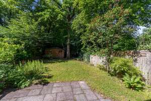 Ihr neues Zuhause im Grünen – Großzügiges Reihenendhaus mit sonnigem Garten – Die vollständige Adresse der Immobilie erhältst du vom Anbieter., 82166 Gräfelfing – Vorschaubild 5