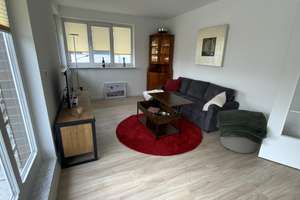 möblierte 2 Zi Wg , hell, sonnig mit 14qm Dachterrasse in guter Wohnlage