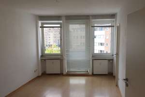 Helle, gemütliche, ruhige, renovierte 1-Zimmer-Wohnung in Düsseldorf am Wehrhahn