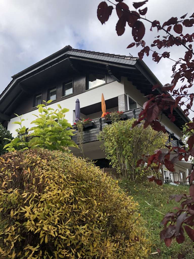 Immobilie in Jossgrund - Luxuriöse Villa mit 6 Zimmern und 240 m² Wohnfläche mit Bachzugang in Jossgrund - Bild 2