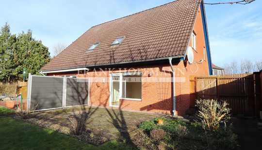 Bild von Gepflegte Doppelhaushälfte mit Carport in Wiemersdorf