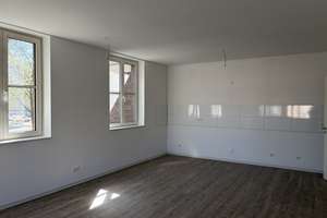 Aus Alt wird Neu: Modernes Wohnen im historischen Verwaltungsgebäude! 2,5 Zimmerwohnung Wohnung 5 – Krefelder Straße 83, 47226 Hochemmerich, Duisburg – Vorschaubild 5