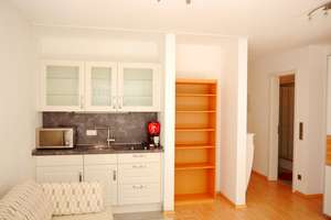 Exklusive, 1-Zimmer-EG-Wohnung mit Terasse und Einbauküche in Regensburg, Westen – Steyrerweg 13, 93049 Westenviertel, Regensburg – Vorschaubild 2