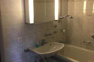 Stilvolle, gepflegte 3-Zimmer-Wohnung mit gehobener Innenausstattung mit Einbauküche in Stuttgart – Triebweg 121, 70469 Hohe Warte, Stuttgart – Vorschaubild 2