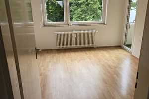 Ansprechende 3-Zimmer-Wohnung mit 2 Balkonen in Oldenburg – Oldenburg (Oldenburg) – Vorschaubild 4