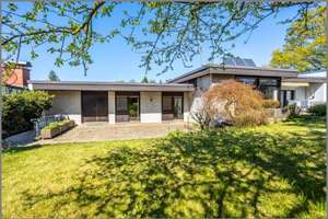 Exklusives EFH! Ein Raumwunder als doppelter Bungalow plus TG! – Die vollständige Adresse der Immobilie erhältst du vom Anbieter., 77855 Achern – Vorschaubild 1