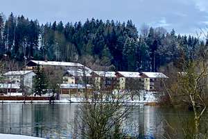 Komfortable 2-Zimmer-Wohnung mit EBK und Balkon in Oberfischbach