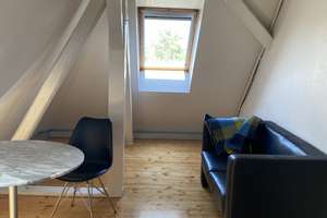 Schnuckelige Dachgeschoss Wohnung (Maisonette)