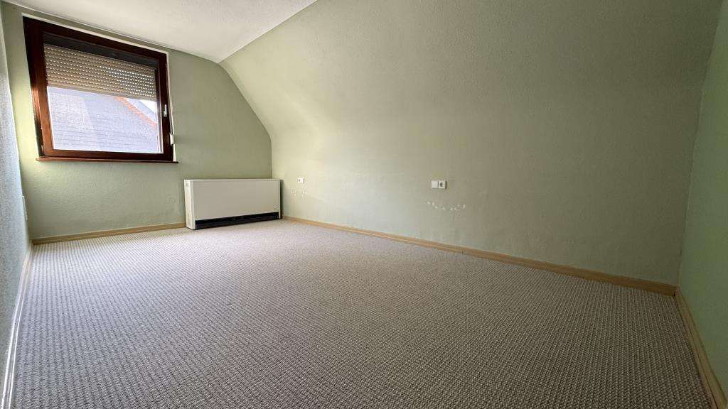 Immobilie in St. Georgen im Schwarzwald - Freistehende, attraktives 2-Familien-Haus mit großer Garage - Bild 3