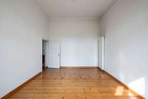Bezugsfreie 2-Zimmer-Wohnung in denkmalgeschützter Stadtvilla in Potsdam – 14467 Berliner Vorstadt, Potsdam – Vorschaubild 4