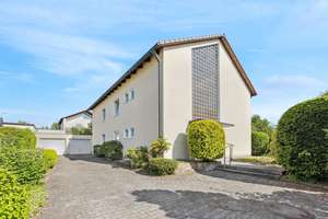 Zweifamilienhaus in attraktiver Wohngegend in Weiden – Die vollständige Adresse der Immobilie erhältst du vom Anbieter., 92637 Weiden-Ost I, Weiden in der Oberpfalz – Vorschaubild 16